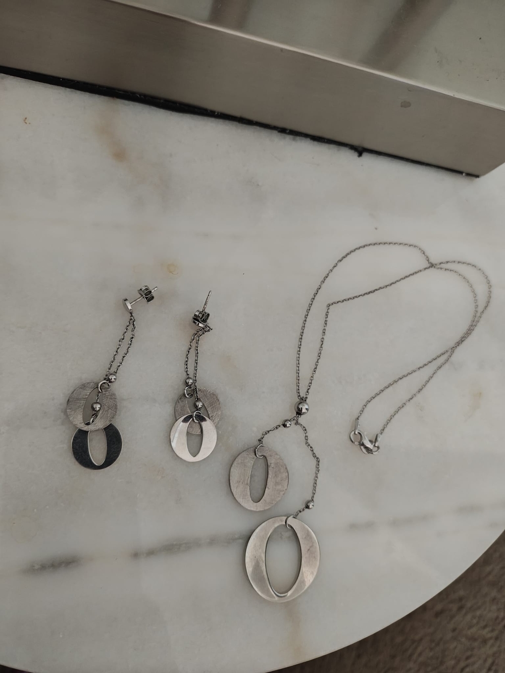 Silver Oval Pendant Necklace with Matching Drop Earrings